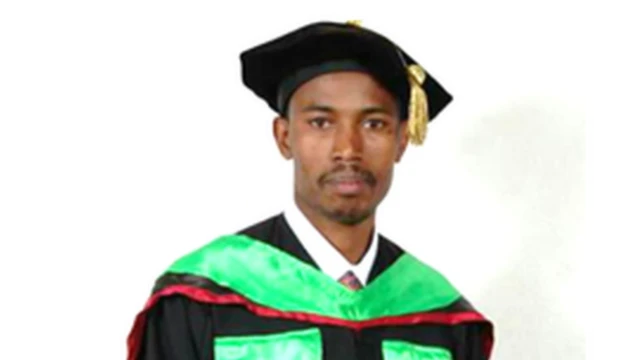 ኤርትራዊ ስፔሻሊስት ፓቶሎጂ ዶክተር ኣስመሮም ተስፋማርያም