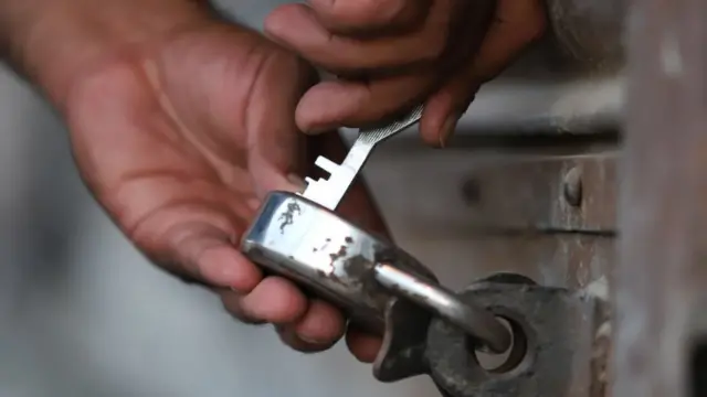 તાળાની મદદથી આરોપી કઈ રીતે પકડાયો?