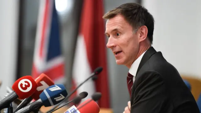 Джереми Хант