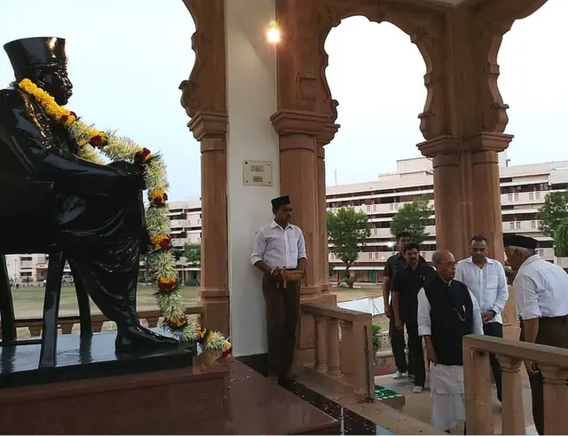 ఆర్ఎస్ఎస్ కార్యక్రమంలో ప్రణబ్