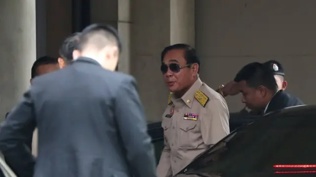 พล.อ.ประยุทธ์ จันทร์โอชา นายกรัฐมนตรี และหัวหน้าคณะรักษาความสงบแห่งชาติ (คสช.)