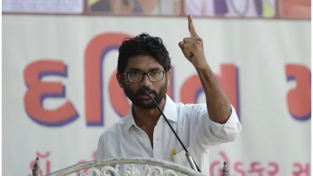 జిగ్నేష్ మేవానీ, గుజరాత్