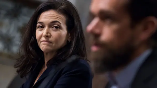 Bà Sheryl Sandberg tại buổi điều trần hôm 5/9