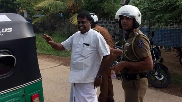 பிரபாகரன் பிறந்த நாள் கொண்டாட்டம்: சிவாஜிலிங்கம் உள்ளிட்ட இருவர் மீது வழக்குப்பதிவு