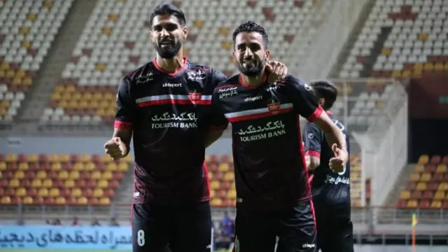 پرسپولیس در روزی که دو چهره متفاوت، پیش و پس از گل نخست داشت به سه امتیاز بازی افتتاحیه‌اش در لیگ بیست و یکم رسید.