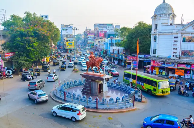 सोलापुरातील छत्रपती शिवाजी महाराज चौक