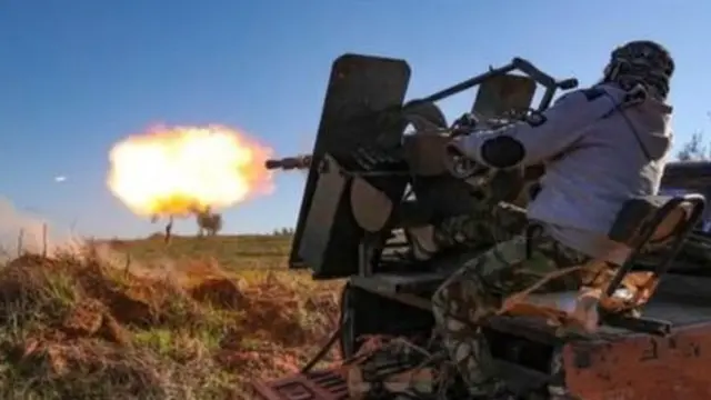 ইদলিবে অনেকগুলো সিরিয়ান বিদ্রোহী গোষ্ঠী ঘাঁটি গেড়েছে