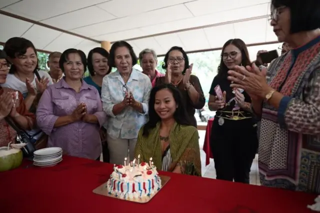 "සෑම වසරකම සැප්තැම්බර් 13 මම සිහිපත් කරනවා. විහාරයට ගිහින් ඇය වෙනුවෙන් ආශිර්වාද පතනවා"