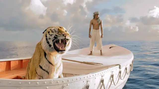 U Pijevom životu, tigar je nazvan „Ričard Parker", po Poovom liku