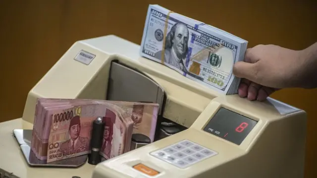 rupiah dan dollar as