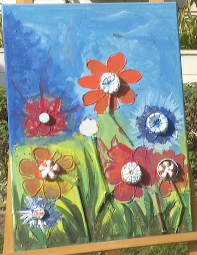 معرض للفن التشكيلي باستخدام تكنولوجيا الذكاء الصناعي للتوعية بمخاطر استخدام المواد البلاستيكية على البيئة