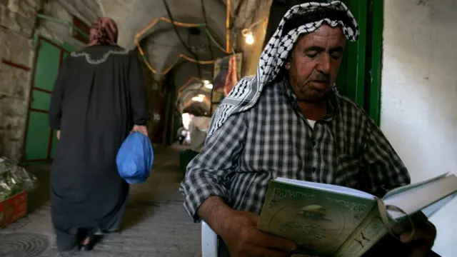 ساکن الخلیل