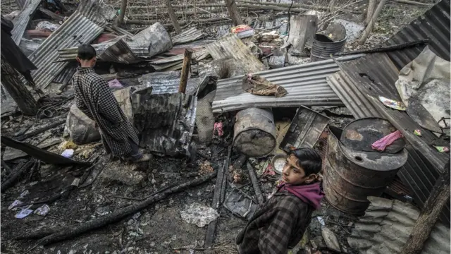 تباہ شدہ مکان