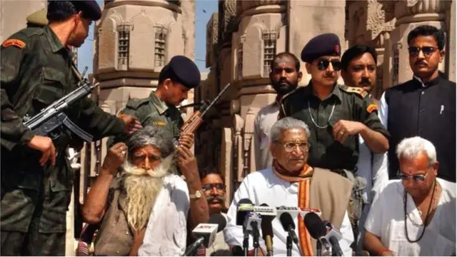 బాబ్రీ మసీదు