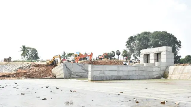 தடுப்பணை