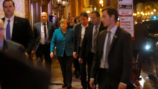 خانم مرکل بر خلاف همتای فرانسوی خودش سفر کوتاهی به واشنگتن کرده است