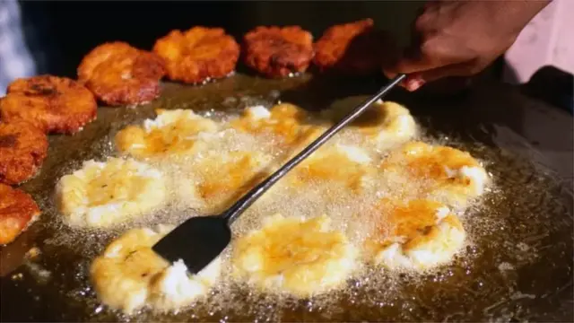 ভোজ্যতেল পুরোটাই আমদানি করতে হয় বাংলাদেশে।