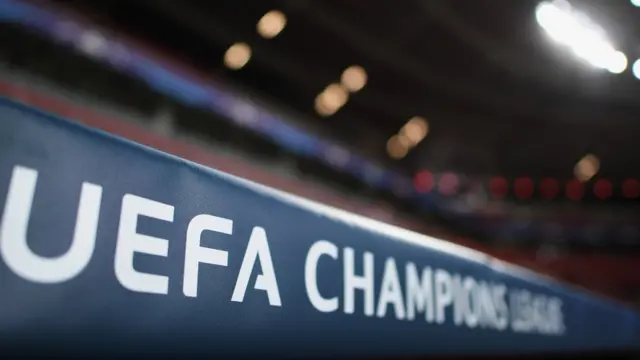 Pancarta de la UEFA Champions League