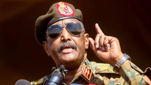 Jaribio la Jenerali Abdel Fattah al-Burhan kumleta Waziri Mkuu wa kiraia limeambulia patupu