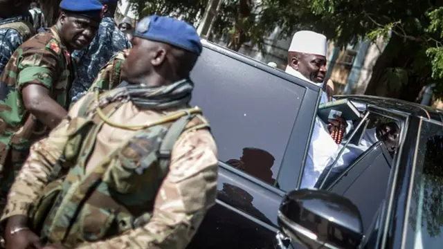 Le président sortant de Gambie, Yahya Jammeh, après avoir voté le 1er décembre à Banjul