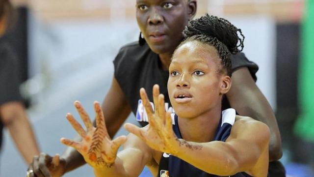 Sénégal 20 Basketteuses Au Premier Camp De La Nba Academy Africa Bbc News Afrique 