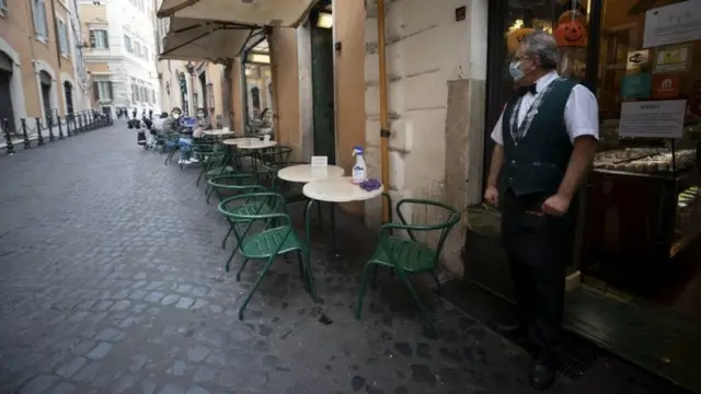 رستورانی در رم