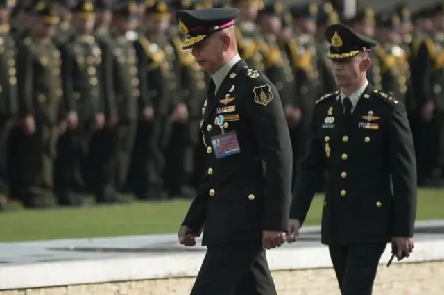 พล.อ. อภิรัชต์ คงสมพงษ์