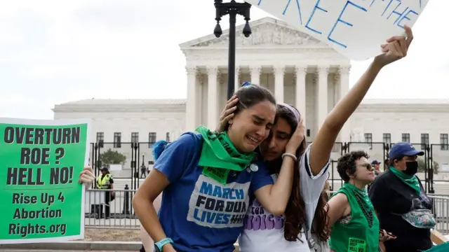 Kürtaj yanlıları kararı üzüntüyle karşıladı