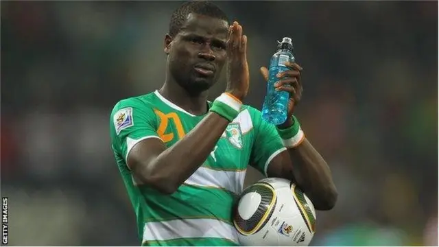Emmanuel Eboué a joué pour la Côte d'Ivoire la Coupe du monde en 2006 et 2010.
