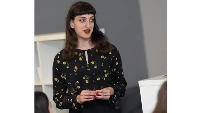 Веома рано сам научила да трпим све што ме је снашло, каже Лана