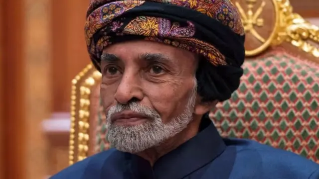 Qaboos alikuwa ni kizazi cha sita kutoka kwa Seyyid Said ambaye aliifanya Zanzibar kuwa kitovu cha dola ya Oman.