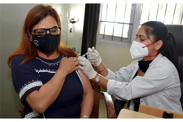 వ్యాక్సినేషన్