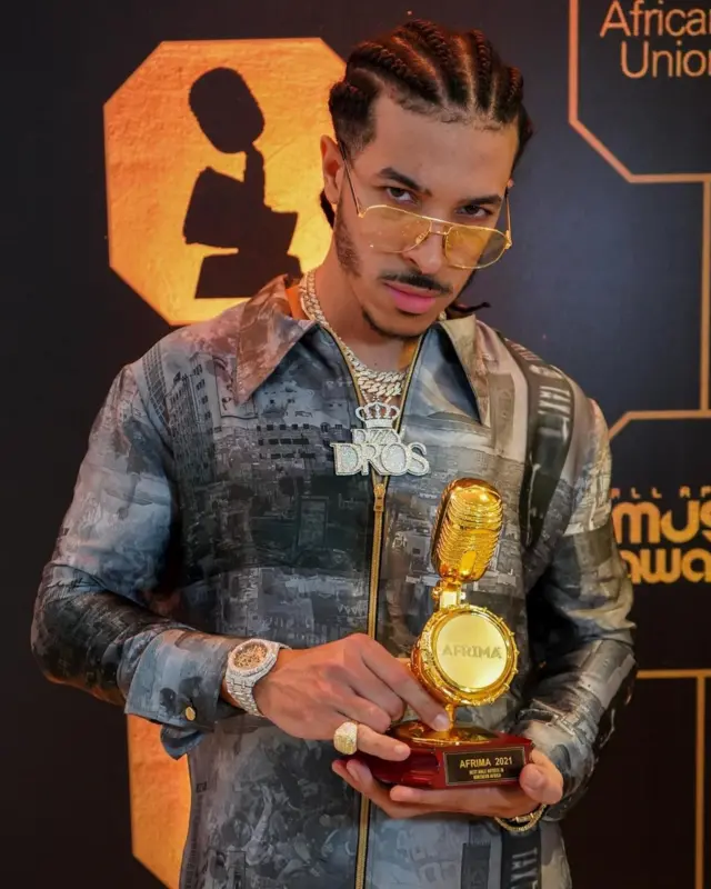 Dizzy Dros win Best male Artiste for Northern Africa