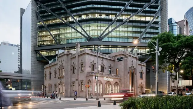 La base del rascacielos