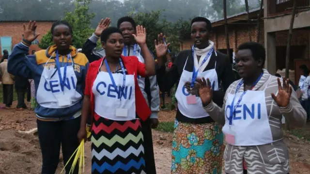 Maafisa wa tume ya uchaguzi