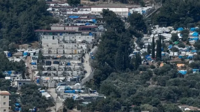 مخيم ساموس للاجئين