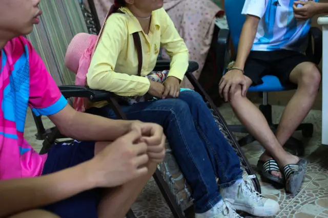 นางเอื้อน* ซึ่งย้ายมาจากเมืองตองจี เมียนมาร์ ตั้งแต่ปี 2540