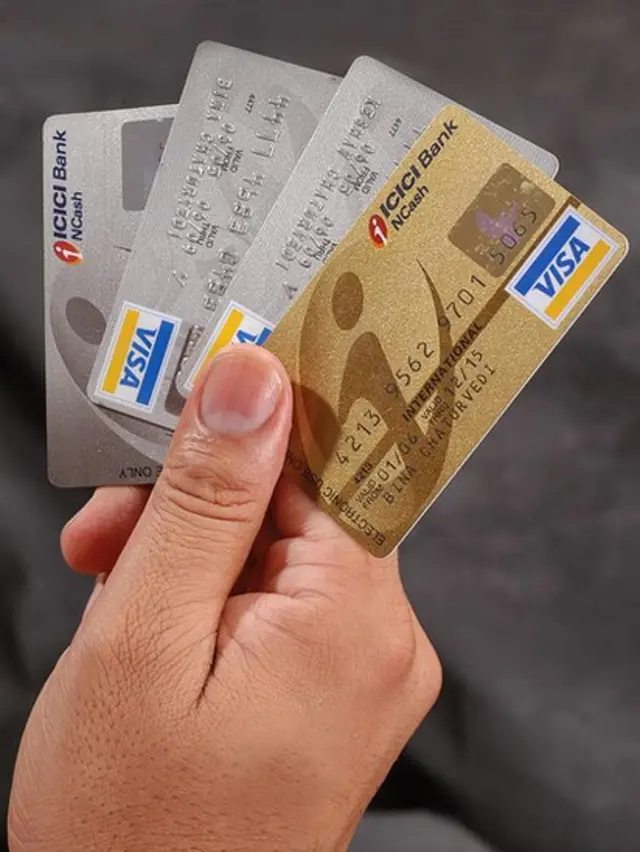 డెబిట్ కార్డులు