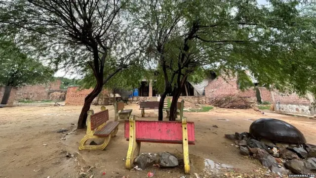 ਵਾਰਦਾਤ ਤੋਂ ਬਾਅਦ ਕਈ ਲੋਕ ਪਿੰਡ ਛੱਡ ਕੇ ਭੱਜ ਗਏ