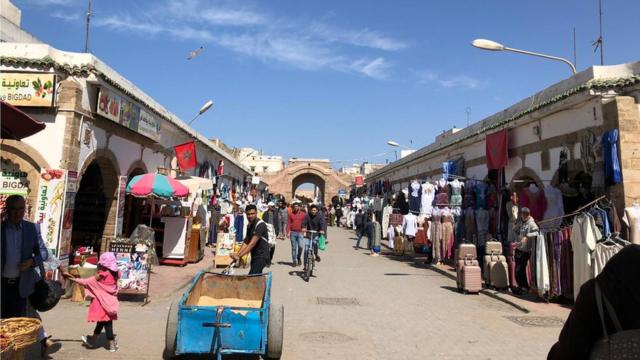 摩洛哥游戏景点大部分只剩下当地人。
