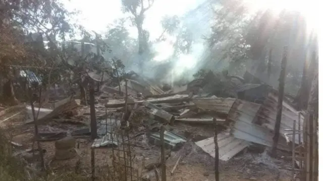 နှစ်ရွာပေါင်း နေအိမ် ၁၅၀ ခန့် မီးလောင်ကျွမ်းခဲ့တယ်လို့ ဒေသခံတွေပြော