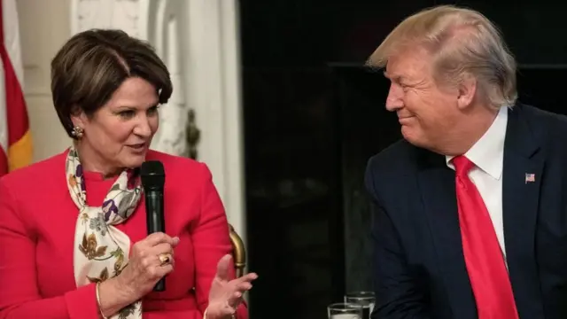Marillyn Hewson y Donald Trump