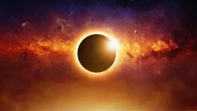 Eclipse solar total