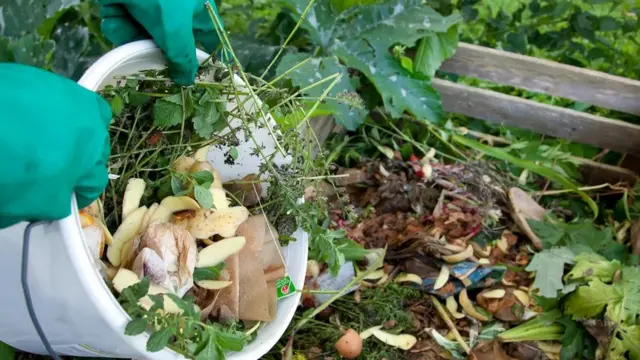 Бачена храна која је компостирана отпушта само 14 одсто гасова ефекта стаклене баште хране која одлази на депонију