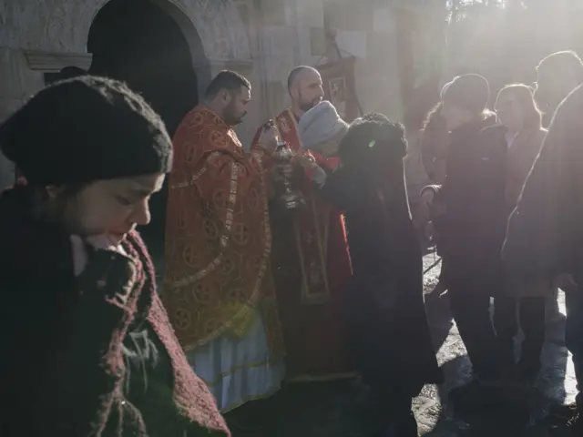 božić, vernici, molitva