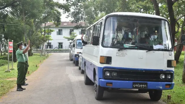 တပ်မတော်အရာ ရှိစစ်သည် မိသားစုဝင်တွေ လည်းကူးစက်ခံထားရတယ်လို့ပြော