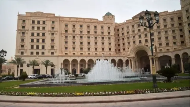 रियाद का रिट्ज़ कार्ल्टन होटल