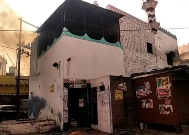 सांप्रदायिक हिंसा