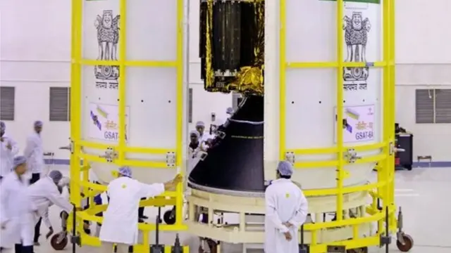 सैटेलाइट