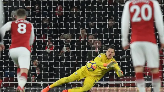 Pierre-Emerick Aubameyang sọ ami ayo kan nu